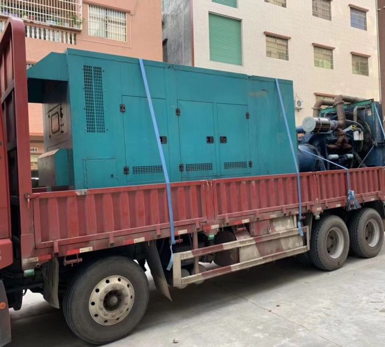 月湖如何在不同负载率下确保 400KW 柴油发电机组的正常运行？