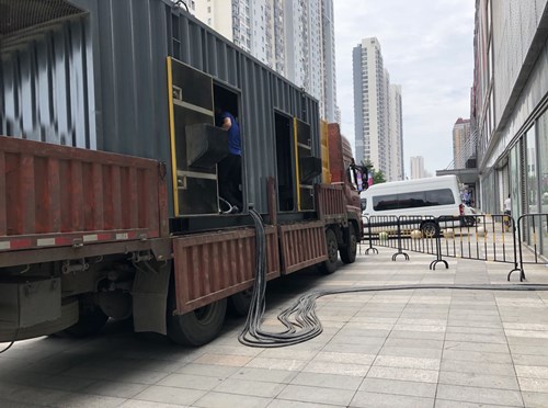 月湖低温环境下，柴油发电机组电池充满电的具体时间受哪些因素影响？