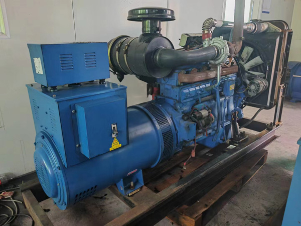 月湖100kW柴油发电机组使用多级机油有哪些优缺点？